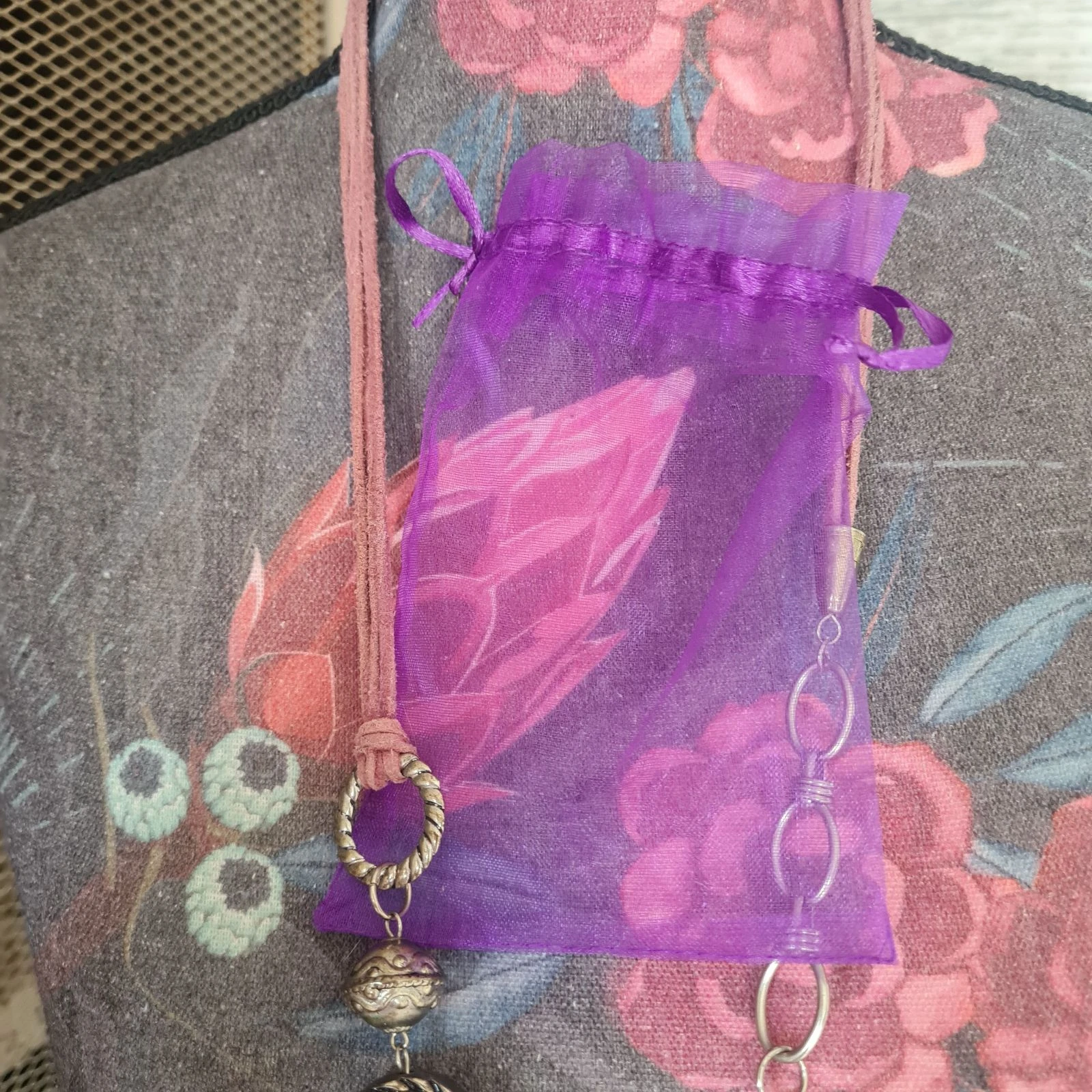 Muy bonito collar plateado – photo 9